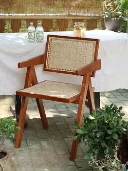 Šiaurės rotango valgomojo kėdė namų kavinė homestay Japoniško stiliaus medžio masyvo retro kėdės nugaros balkonas laisvalaikio vidutinio amžiaus kėdė